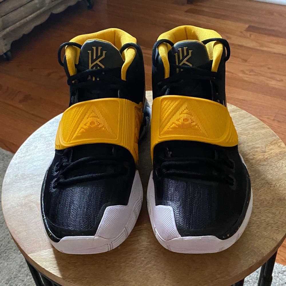 Brand New Nike Kyrie Black and Yellow Men's Sneakers